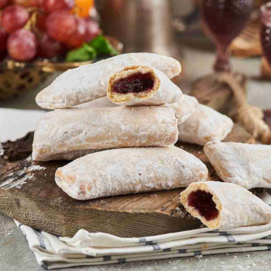 Печиво Кіфлики Biscotti 0,45 кг "Родинна ковбаска"